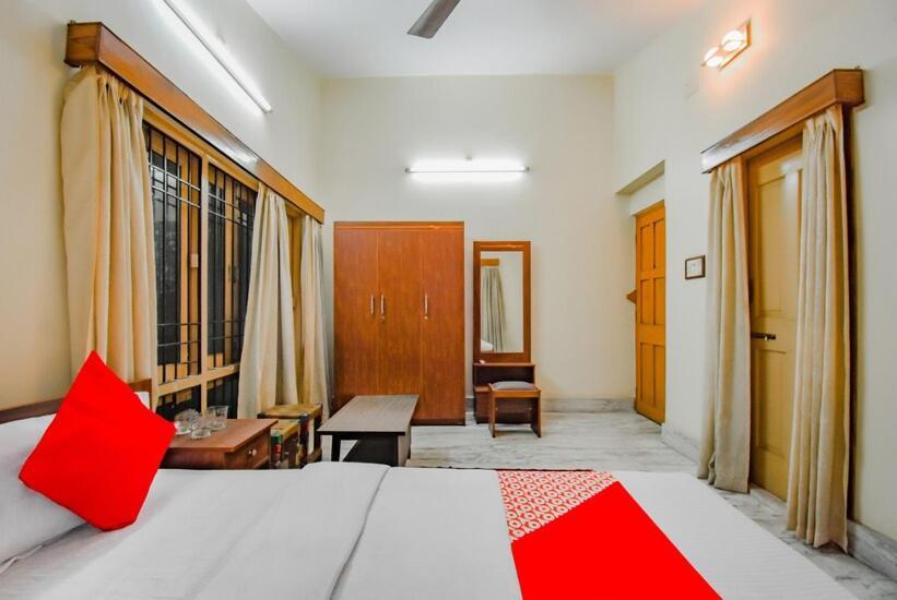 Oyo Retro Residency Hotel Durgāpur Buitenkant foto