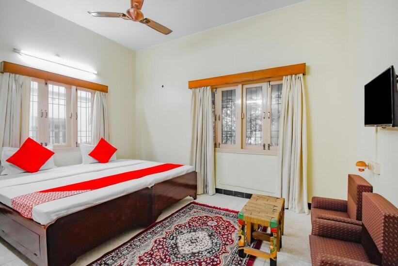 Oyo Retro Residency Hotel Durgāpur Buitenkant foto